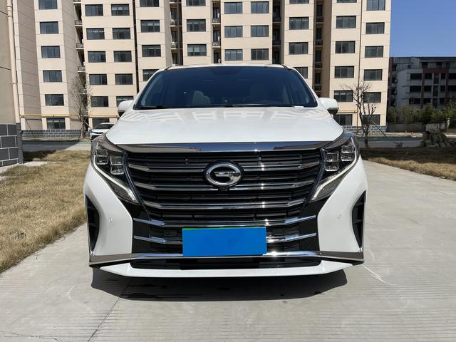 GAC Trumpchi M8