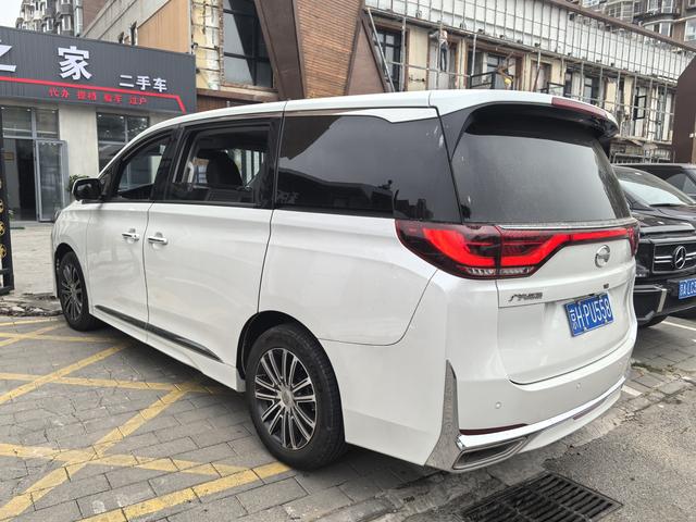 GAC Trumpchi M8