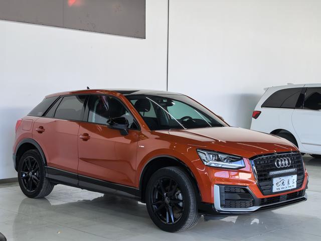 Audi Q2L