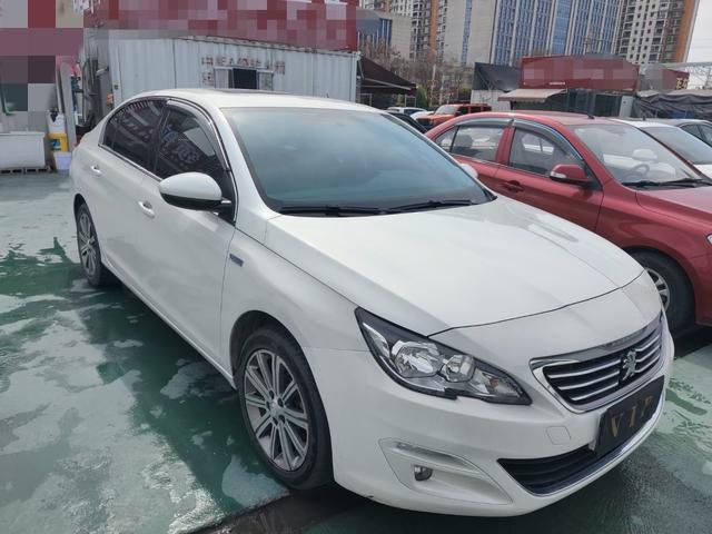 Peugeot 408