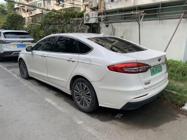 Ford Mondeo PHEV