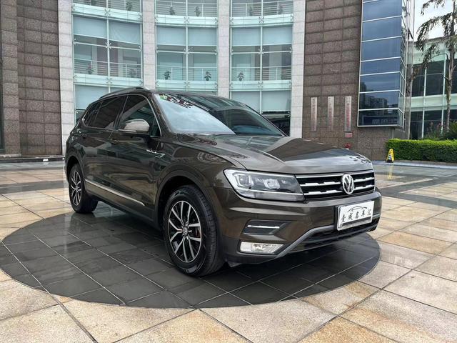 Volkswagen Tiguan L