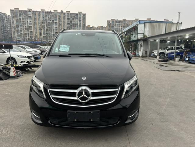 Mercedes-Benz Mercedes Benz V Class