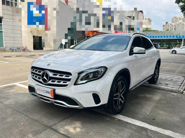 Mercedes-Benz GLA