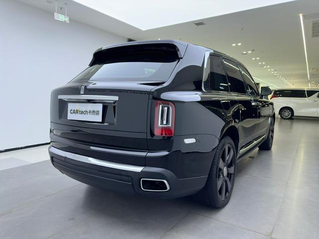 Rolls Royce Cullinan