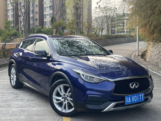 Infiniti QX30