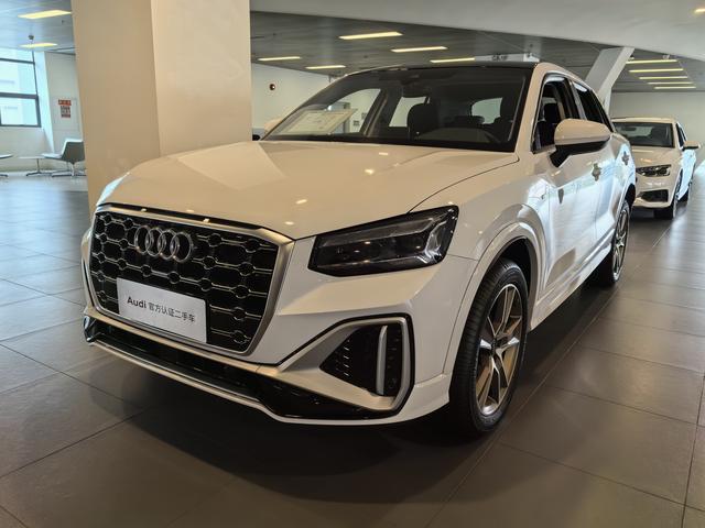 Audi Q2L