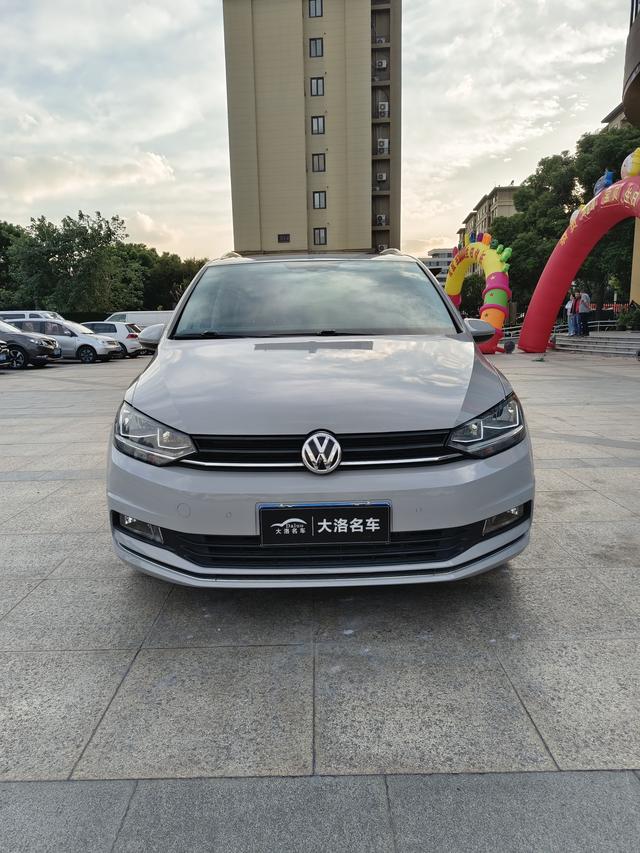 Volkswagen Touran L