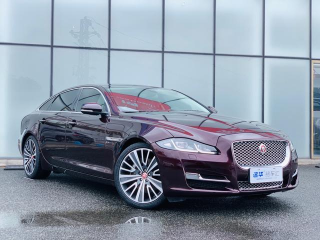 Jaguar XJ