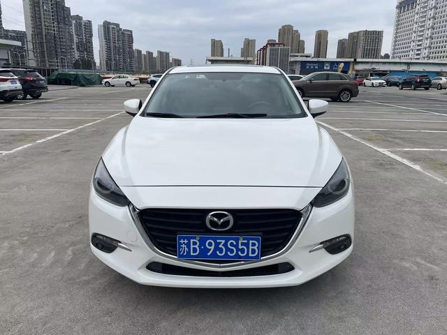 Mazda 3 Angkesela