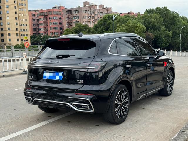 Hongqi HS5