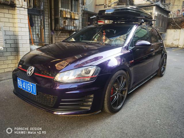 Volkswagen Golf GTI