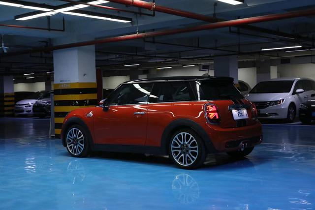 MINI MINI