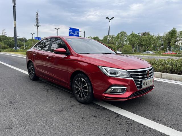 Roewe i5