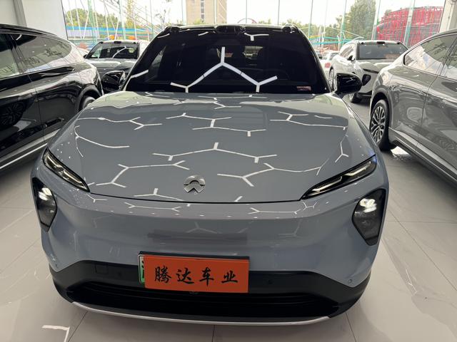 NIO ES7