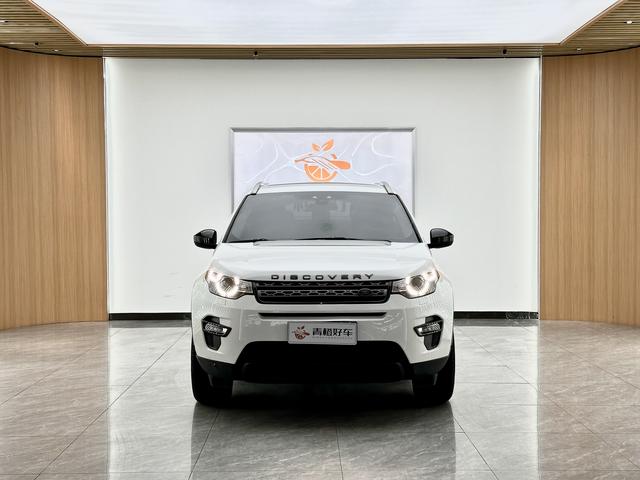 Land Rover Discover the magic