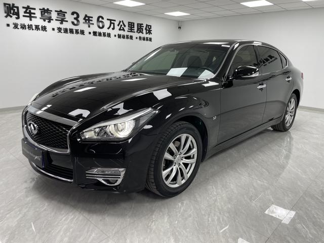 Infiniti Q70