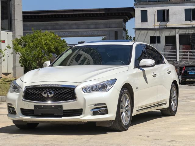 Infiniti Q50L