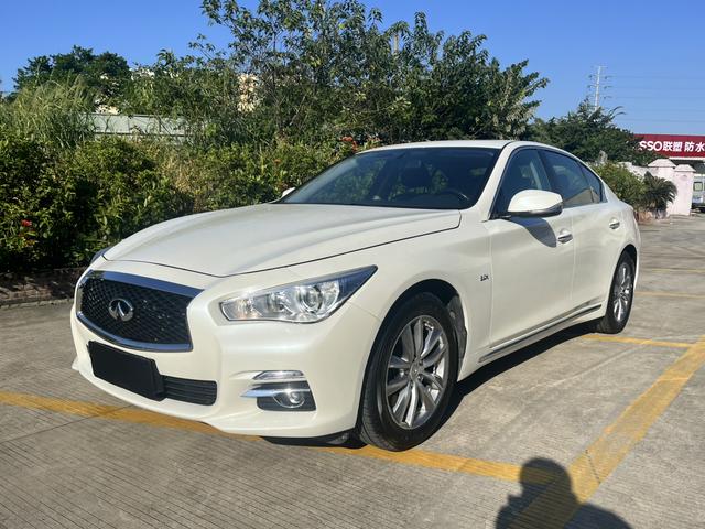 Infiniti Q50L