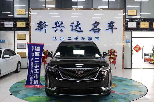 Cadillac XT6