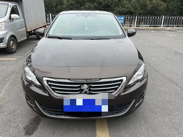 Peugeot 408