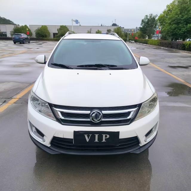 Dongfeng Fengshen AX3