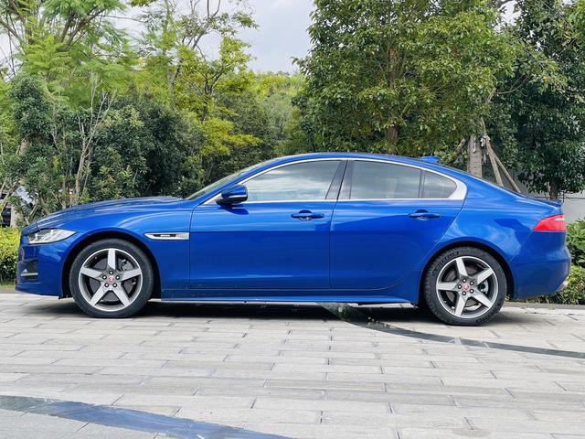 Jaguar XE