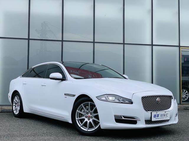 Jaguar XJ