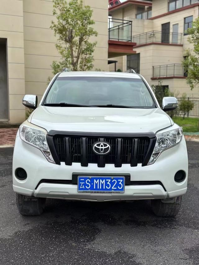 Toyota Prado (imported)