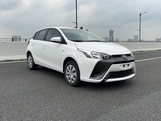 Toyota YARiS L to dazzle