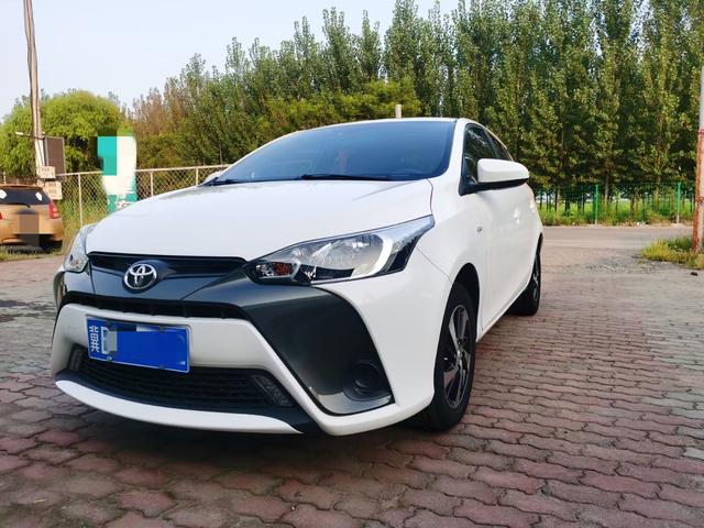 Toyota YARiS L to dazzle