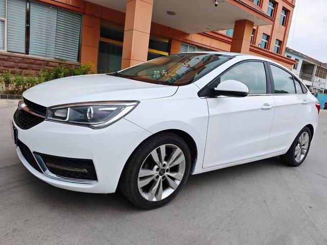 Chery Arrizo 5