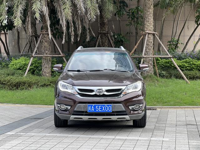 BYD S7