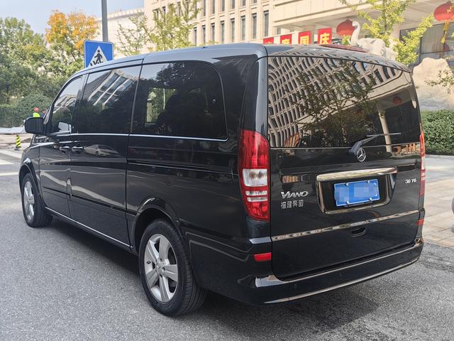 Mercedes-Benz Viano