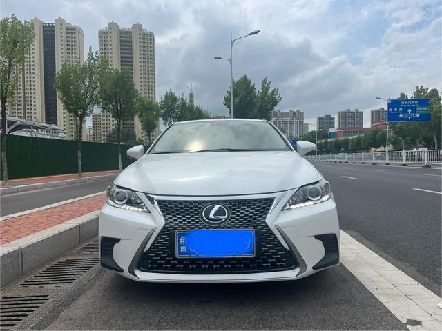 Lexus CT