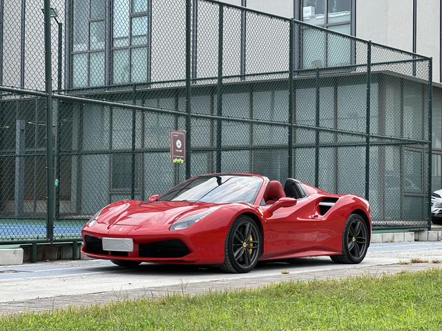 Ferrari 488