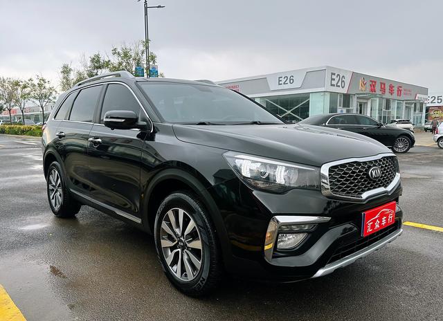 Kia KX7