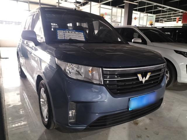 Wuling Hongguang PLUS