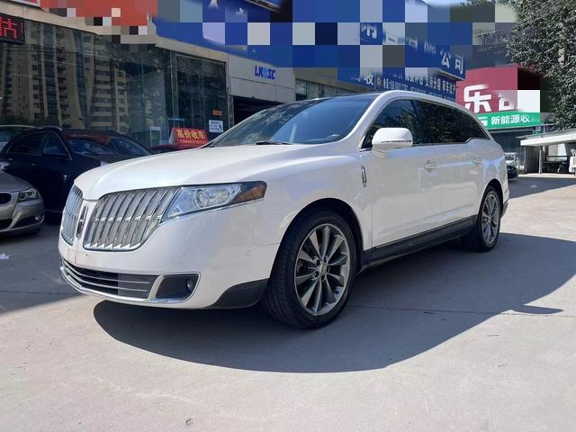 Lincoln MKT