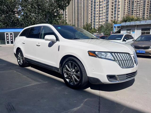 Lincoln MKT