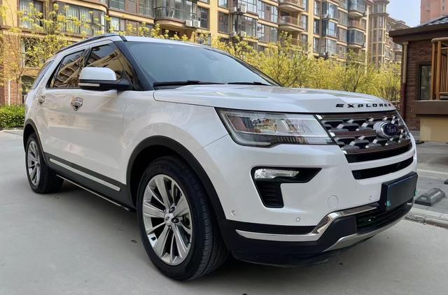 Ford Explorer (imported)