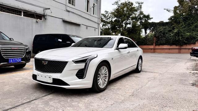 Cadillac CT6