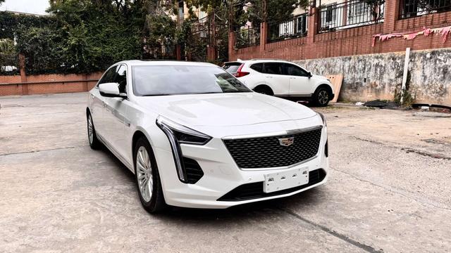 Cadillac CT6