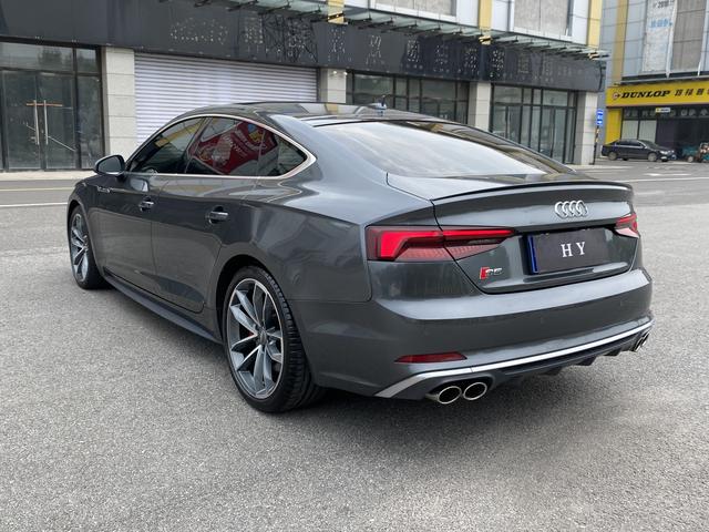 Audi S5