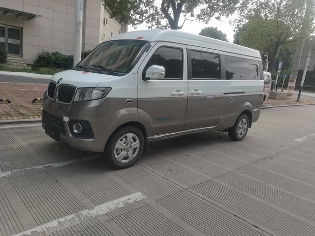 Golden cup New Hiace X30L