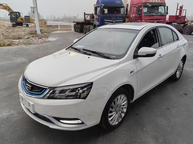 Geely Emgrand EV