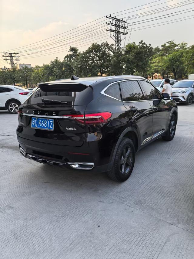 Haval F7