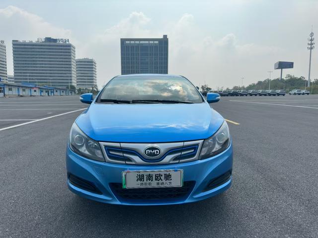 BYD e5