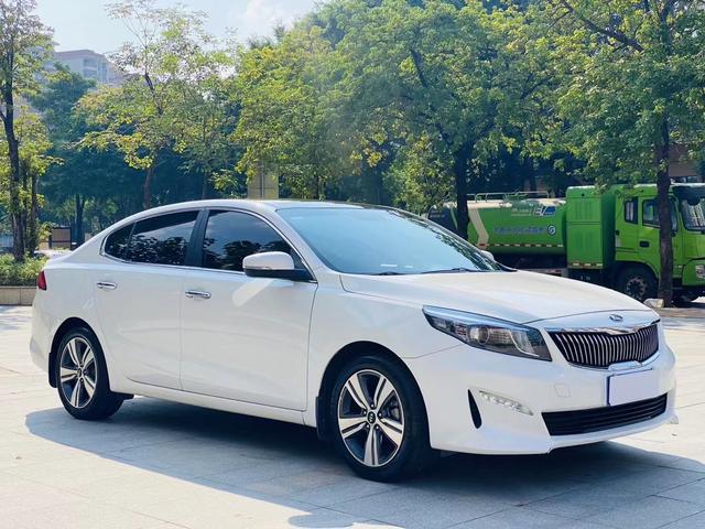 Kia K4