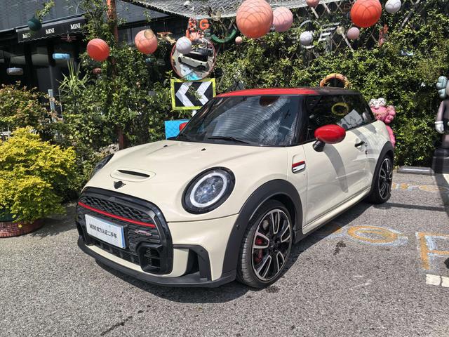 MINI JCW